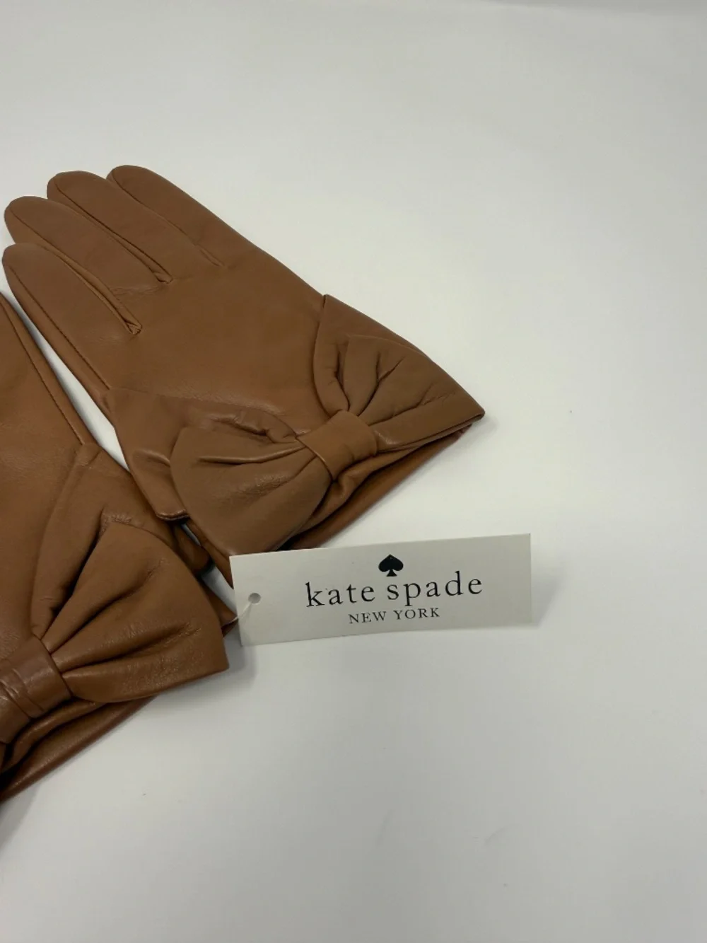 Kate Spade brown leather gloves